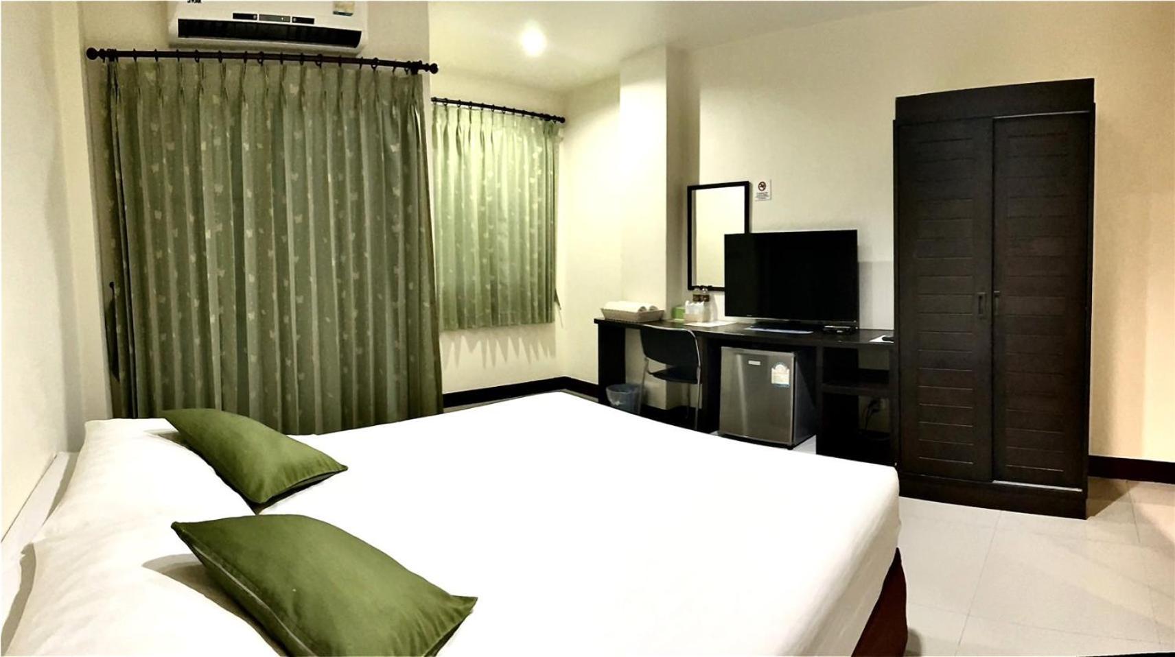 T.P. Place Hotel Phang Nga Eksteriør bilde